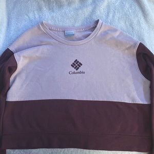 cropped Columbia sweatshirt